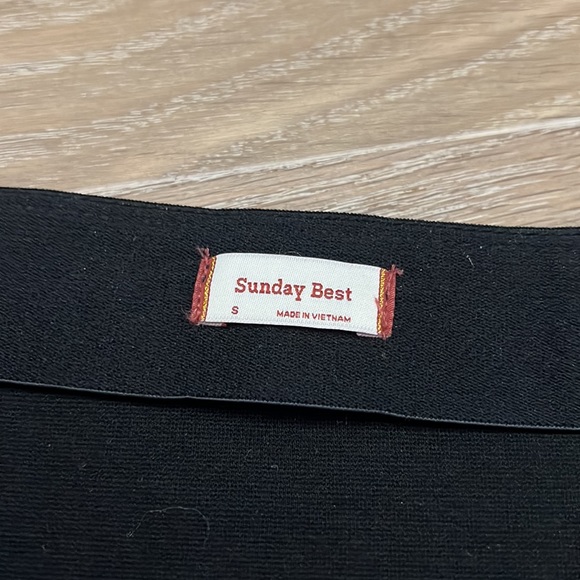 Aritzia Sunday Best Primrose Skirt - Picture 3 of 9